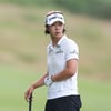 '빗줄기 뚫고 우승샷' 박지영, KLPGA 퀸즈크라운서 시즌 2승 달성... 상금·대상 1위 도약