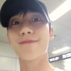 정해인, 여의도 출몰..모자만 쓰고 지하철 탑승 인증