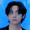 '패션 아이콘' 방탄소년단 뷔, '레인부츠가 잘 어울리는 남자 아이돌' 1위