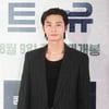 박서준, 머리띠 거부 논란vs강제 포옹 봉변 피해..극과 극 무대인사 [종합]