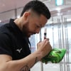 아낌없이 주는 두아르테, 초등생 아이들과 약속 지켰다… 사인 축구화 선물 