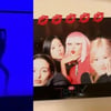 제니 없는 우정샷..리사, '19금 공연' 응원 온 지수·로제에 감동 "고마워"[스타이슈]