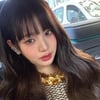 '앞머리 자른' 장원영, 파리서도 시선 한 몸에[스타IN★]