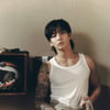 드로잉·샌드백·글러브..방탄소년단 정국, 인간적 모습 담은 'GOLDEN'