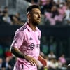 '사우디 임대설' 메시, 호날두와 함께 안 뛴다... 열심히 일한 '축신', "바르셀로나로 떠날 수도"