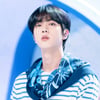 '눈부신' 방탄소년단 진, 실크 스카프가 잘 어울리는 아이돌 1위