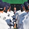 '호랑이' 김태형의 경고 "젊은 선수들, 내년에 더 잘할 거라 착각하지 마... 야구로 몸 만들어라" [김해 현장]