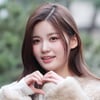 '18세 걸그룹' 첫사랑 수아, 올해 수능 본다.."멤버 중 유일" [스타이슈]