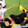고우석 마침내 ML 진출 도전 선언했다, '美서도 뜨거운 관심' 차명석 단장 "위에 보고 후 결정"... 공은 이제 LG로 넘어갔다