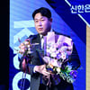 '수비상' 양의지 "LG 우승 정말 축하드리지만... 옆집이라 TV 보면서 불타올랐다"