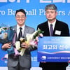 손아섭의 고백 "이젠 연봉 대신 상으로 동기부여", 상복 터진 겨울에 행복한 미소