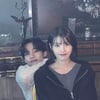 아이유, BTS 뷔와 다정 투 샷으로 설렘 유발..'웃음꽃' 활짝[스타IN★]