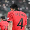 '충격 3실점에...' 말없이 떠난 김민재, 누구보다 실망했을 괴물 [카타르 현장]