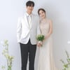 박민영♥나인우, 달달한 웨딩화보 공개.."저를 다시 일으켜주신 모든 분들 감사"