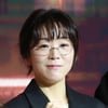 포즈 취하는 '로기완' 김희진 감독[★포토]