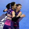 '흥국생명 미쳤다' 김연경 16점 폭발→2세트 연속 뒤집기, 현대건설에 셧아웃 승... 여자부 1위 최종전서 가린다 [수원 현장리뷰]