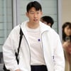 손흥민 '팬들에게 미소로 인사'[★포토]