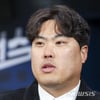 류현진 마침내 고척돔 떴다! "대전의 명물 선물로 사왔다,  아내가 오늘(20일) 복귀 방송, 긴장할 텐데 잘하길" [고척 현장인터뷰]