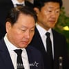 최태원 회장,"故 조석래 명예회장, 한국 경제계의 선구자" 추모