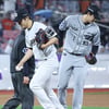 [포토] 육청명 '쑥스러운 투샷'