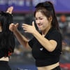 [포토] 김연정 '류현진 난조에 복근 강타'