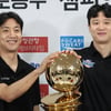'챔프전 격돌' 허웅-허훈 형제, 인기 대결에서 '형'이 앞섰다