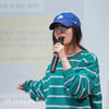 민희진이 하면 뜬다?..모자·티셔츠 이어 이모티콘 1위