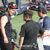 [포토] 박동원 '내가 람보가 될 상인가'