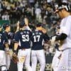 두산 '전격 코칭스태프 교체' 분위기 쇄신 제대로 통했다... 이승엽 "마지막까지 응원해주신 팬들께 감사"