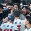 '18득점 대폭격' 롯데 파죽의 5연승, 홈런 '쾅쾅쾅' 맹타 빛났다... 한화 꼴찌와 '0G차' [부산 현장리뷰]