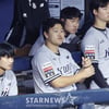 [포토] 오재일 '박병호는 장외홈런 날렸다던데'