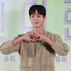 "오빠 앞에선 소녀" 박보검, 12년 팬 기억→포옹..또 미담 추가