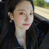 유라, C사 명품 귀걸이로 미모 업그레이드.. 여유로운 드라이빙