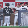 '유영찬 5OUT 세이브' LG 1점차 진땀승, 키움 7연승 돌풍 저지 '전반기 유종의 미' [고척 현장리뷰]