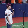 [포토] 하성운 '꿀보이스로 애국가 열창'
