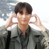 변우석, '과잉 경호 논란' 중에도 뜨거운 인기..'KM차트' 음원 1위