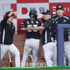 [포토] 이강철 '김민혁 굿잡! 로하스 드루와'