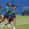 이강인 이렇게 웃다니! PSG 복귀→'찐미소'로 힘찬 러닝... 나폴리 이적설 털고 프리시즌 돌입