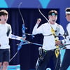 텐-텐-텐! 한국 남자 양궁, 올림픽 3연패 위업 이뤘다! 홈팀 프랑스 꺾고 단체전 금메달 [파리 2024]