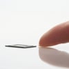 삼성전자, 업계 최소 두께 0.65mm LPDDR5X D램 양산