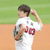 [포토] 온유 '데뷔 16년만 첫 시구'