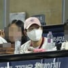 이강인, 2살 연상 '재벌가 딸'과 열애설 "야구장·파리서 데이트 포착"