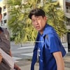 손흥민 팬서비스 거절 '화제'→이유 있었네, 뻔뻔한 외국인팬 '바르사 유니폼' 들고 왔다