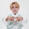 웨이커 세봄 '행복한 한가위 되세요'[★포토]