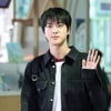 방탄소년단 진, 스타랭킹 男아이돌 3위 등극 '기염'