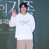 이재윤 '부드러운 손 인사'[★포토]