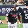 LG 'PO행 100% 확률' 잡았다! 박동원-오스틴 홈런 대폭발→손주영 구원 5⅓이닝 역투→6-5 진땀승 [준PO3 현장리뷰]