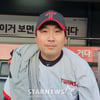 '한국야구 대명사' 충격 PS 엔트리 탈락, 40세 포수 "더 큰 선수 되라는 충격요법, 도약할 밑거름" 위로