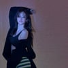 전종서, '골반뽕' 의혹 끝..딱 붙는 치마로 '증명'