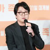 김윤석 "'대가족', 자극적 '지구 멸망' 작품들 속 귀한 시나리오"